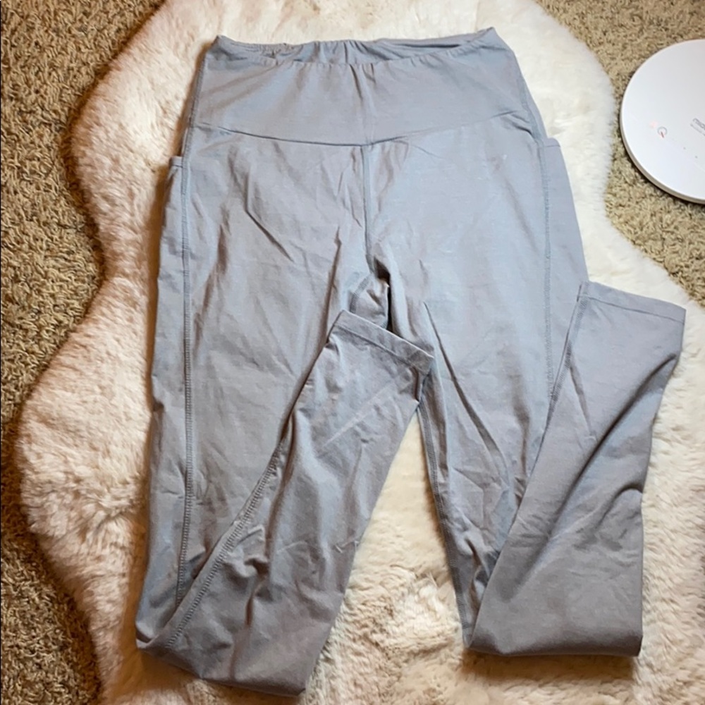 Light grey gymshark aspire leggings